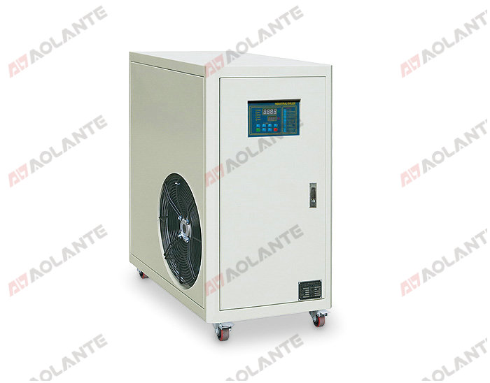 激光設(shè)備專(zhuān)用冷水機(jī)